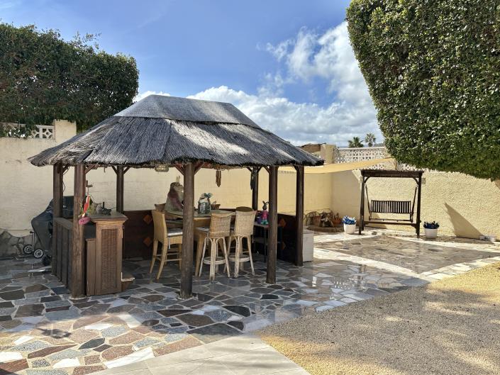 Image No.30-4 Bed Villa / Detached for sale