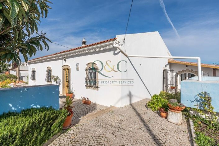 Image No.1-4 Bed Villa for sale