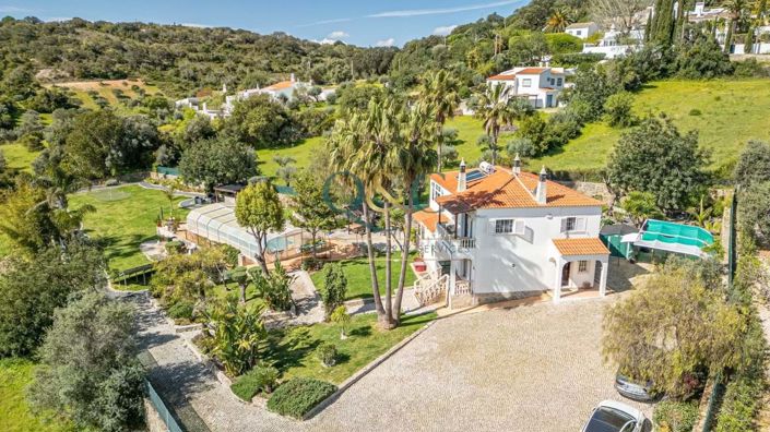 Image No.1-4 Bed Villa for sale