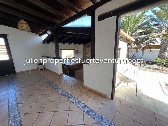 Image No.16-4 Bed Villa / Detached for sale