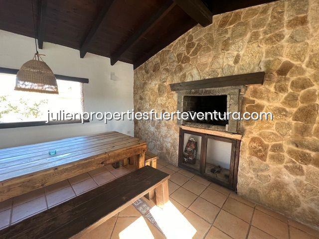 Image No.17-4 Bed Villa / Detached for sale