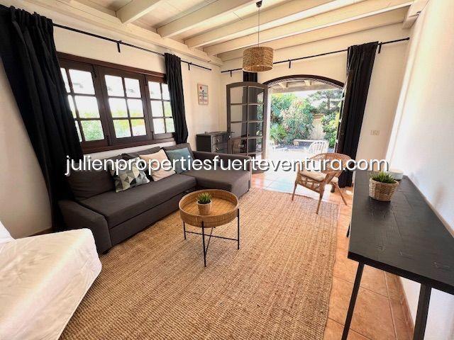 Image No.29-4 Bed Villa / Detached for sale