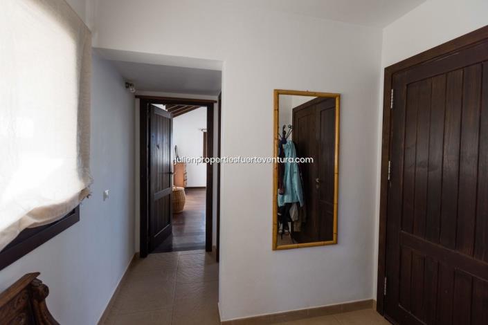 Image No.21-3 Bed Villa for sale