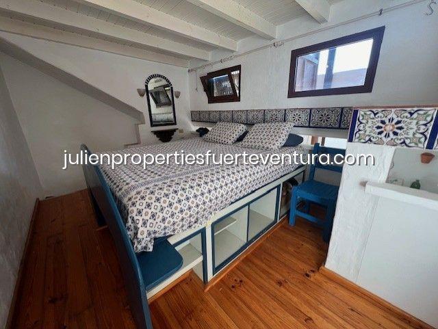 Image No.11-2 Bed Townhouse for sale