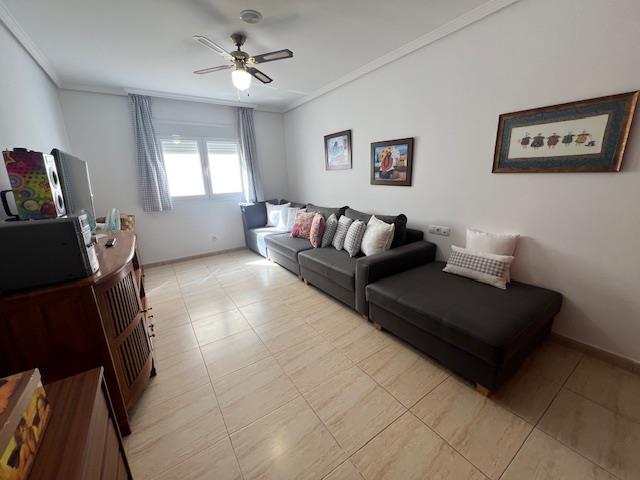 Image No.14-3 Bed Apartment for sale