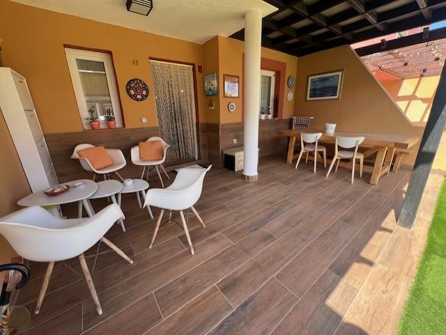 Image No.2-3 Bed Chalet for sale