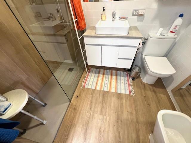 Image No.21-3 Bed Chalet for sale