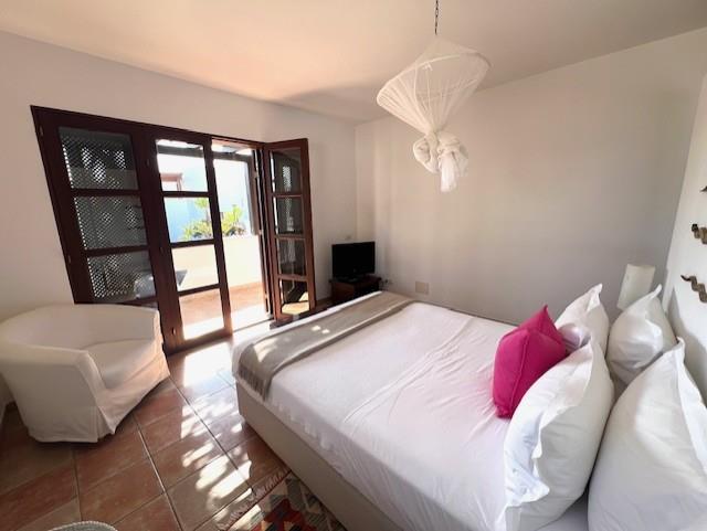 Image No.27-4 Bed Chalet for sale