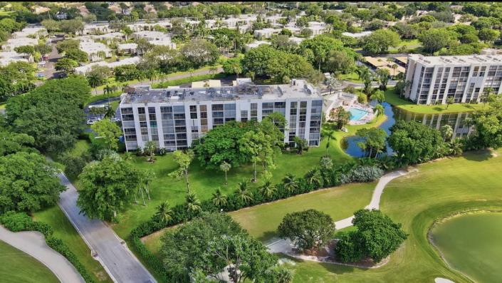 Image No.3-2 Bed Condo for sale