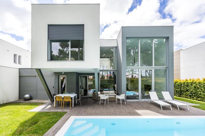 Image No.10-3 Bed Villa / Detached for sale