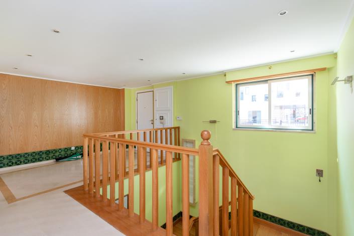 Image No.12-5 Bed Duplex for sale