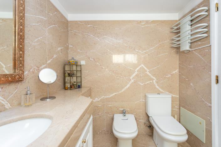 Image No.36-5 Bed Duplex for sale