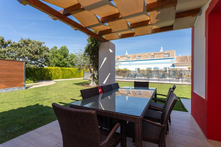 Image No.8-12 Bed Villa for sale