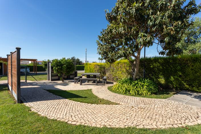 Image No.10-12 Bed Villa for sale