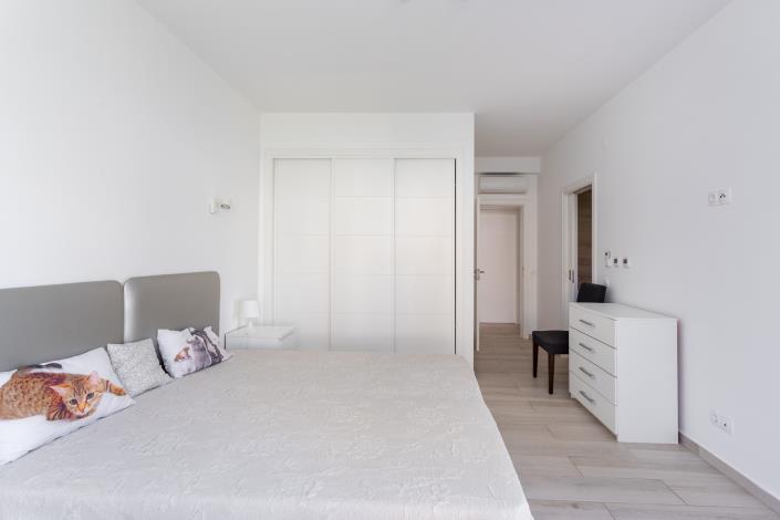 Image No.32-12 Bed Villa for sale