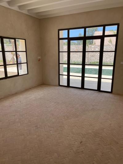 Image No.1-3 Bed Villa for sale