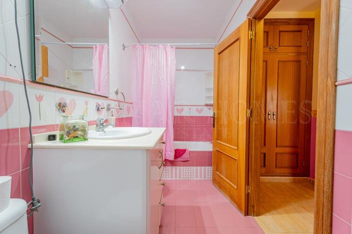 Image No.22-3 Bed Apartment for sale