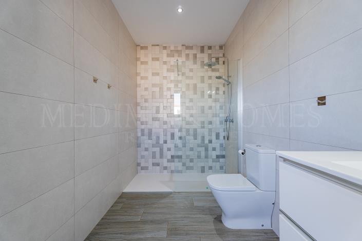 Image No.29-3 Bed Villa / Detached for sale