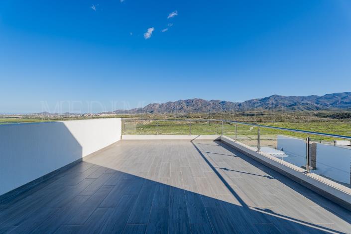 Image No.40-3 Bed Villa / Detached for sale