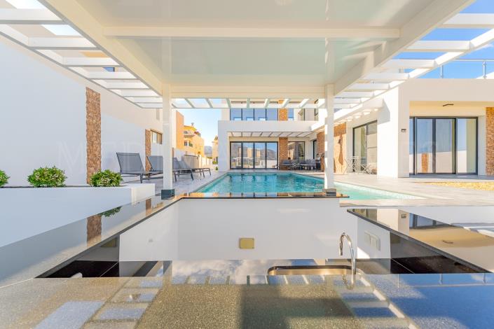 Image No.48-3 Bed Villa / Detached for sale