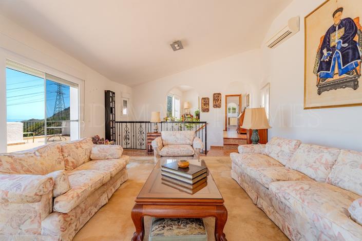 Image No.9-4 Bed Villa / Detached for sale