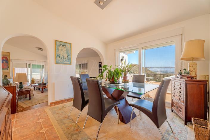 Image No.12-4 Bed Villa / Detached for sale