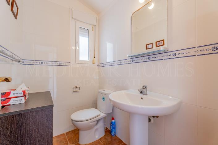 Image No.18-4 Bed Villa / Detached for sale