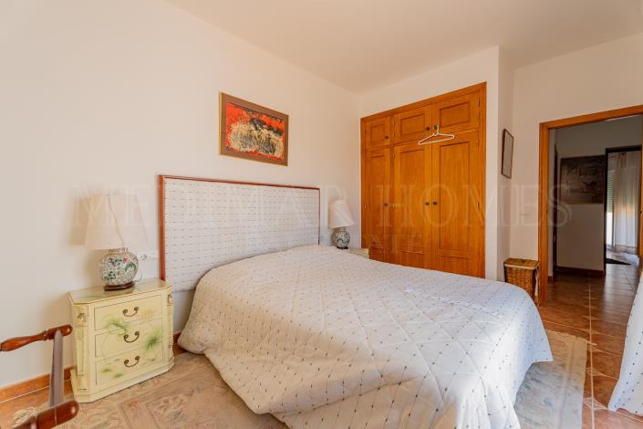 Image No.29-4 Bed Villa / Detached for sale