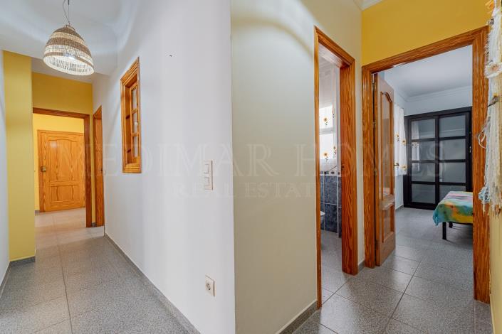 Image No.23-3 Bed Apartment for sale