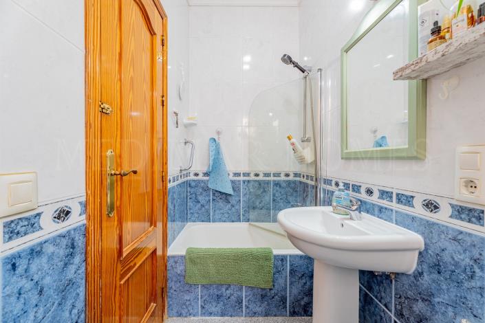 Image No.25-3 Bed Apartment for sale