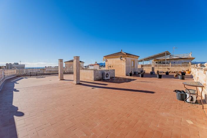 Image No.31-3 Bed Apartment for sale