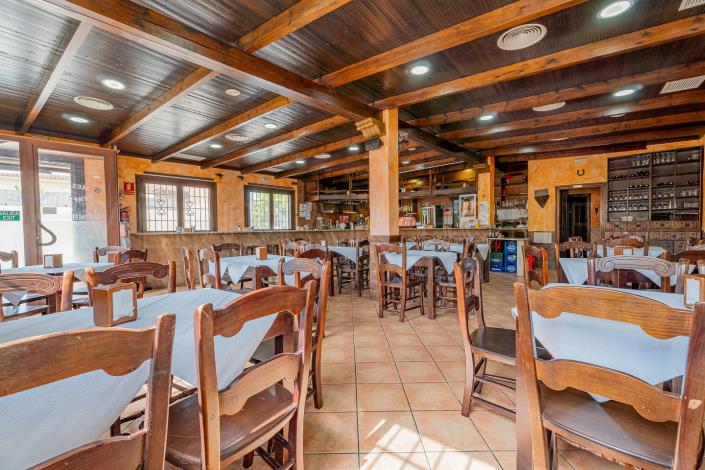 Image No.7-Bar for sale