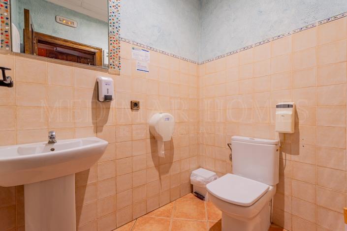 Image No.11-Bar for sale