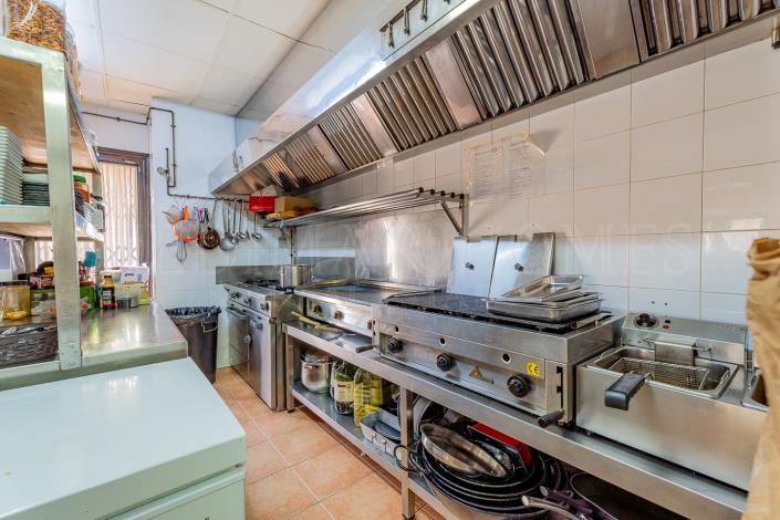 Image No.14-Bar for sale