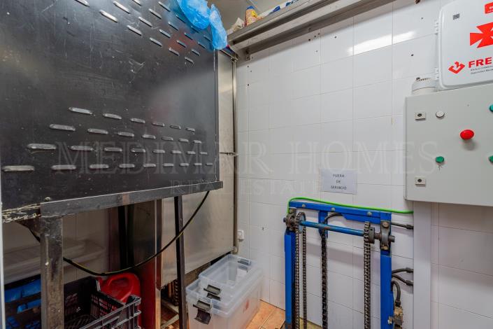 Image No.19-Bar for sale