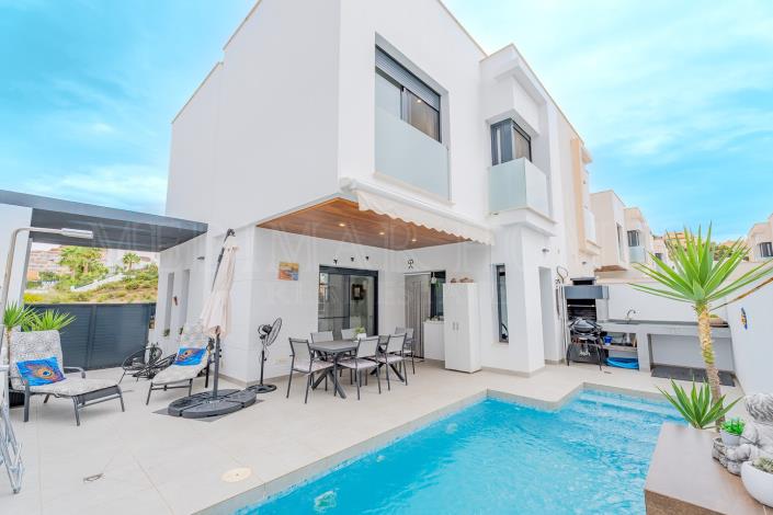 Image No.2-3 Bed Villa for sale