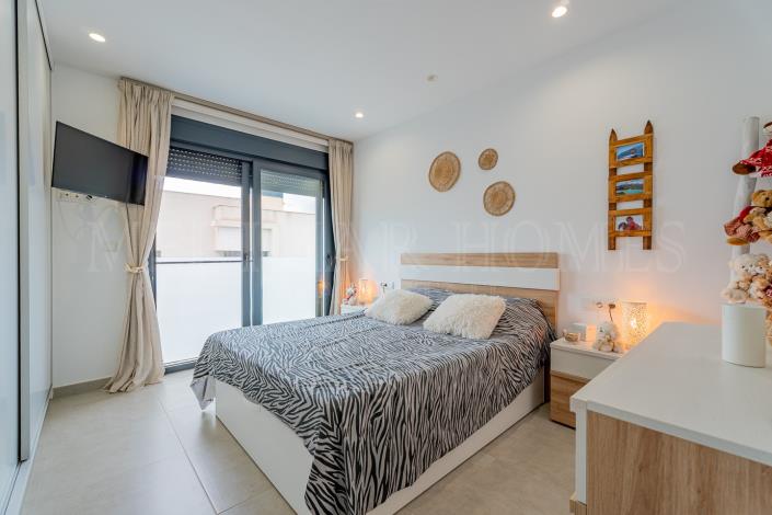 Image No.19-3 Bed Villa for sale