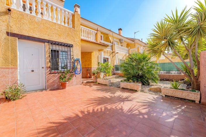 Image No.4-3 Bed Townhouse for sale