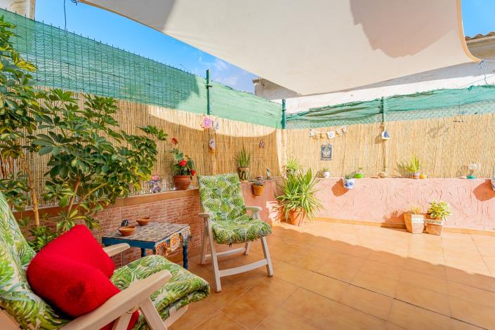 Image No.23-3 Bed Townhouse for sale