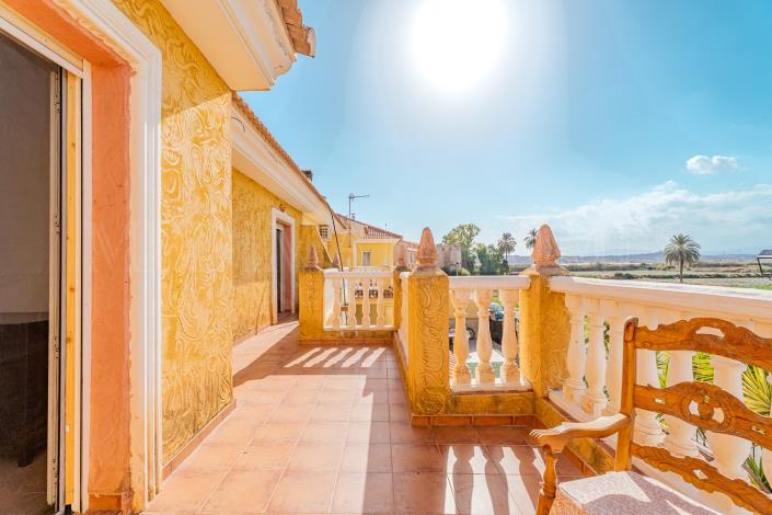 Image No.45-3 Bed Townhouse for sale