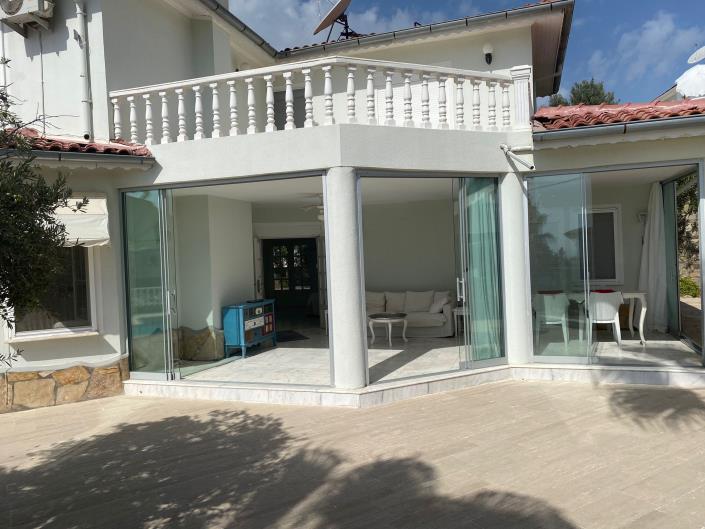 Image No.18-3 Bed Villa for sale