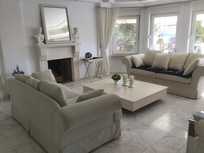 Image No.10-3 Bed Villa for sale