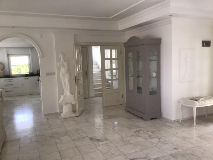 Image No.13-3 Bed Villa for sale