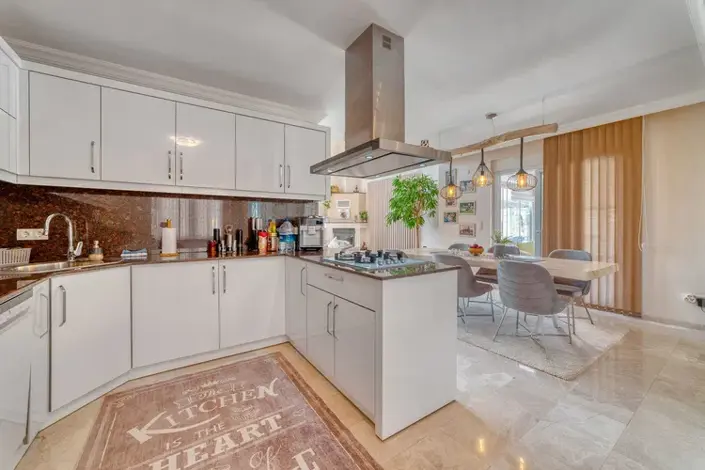 Image No.7-3 Bed Villa for sale