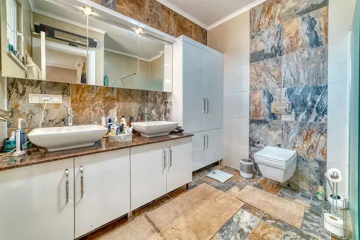 Image No.22-3 Bed Villa for sale