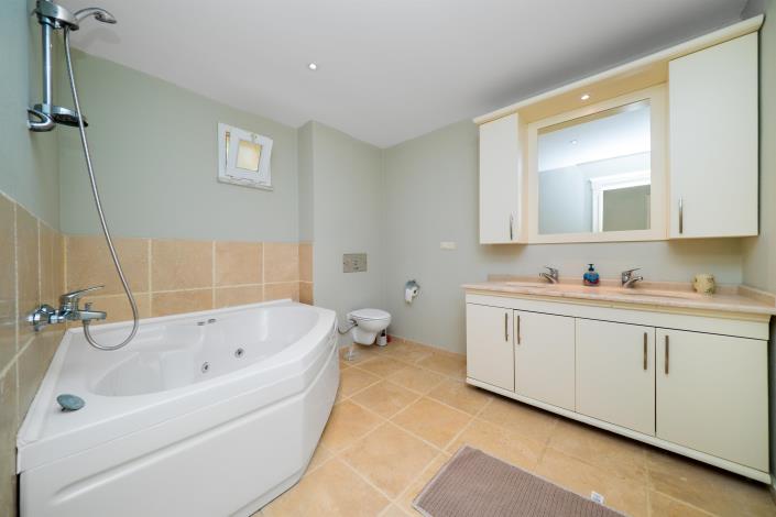 Image No.23-4 Bed Villa for sale