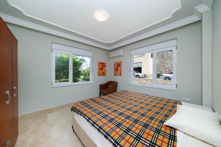 Image No.18-4 Bed Villa for sale