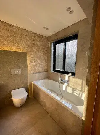 Image No.9-3 Bed Apartment for sale