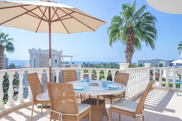 Image No.2-4 Bed Villa for sale