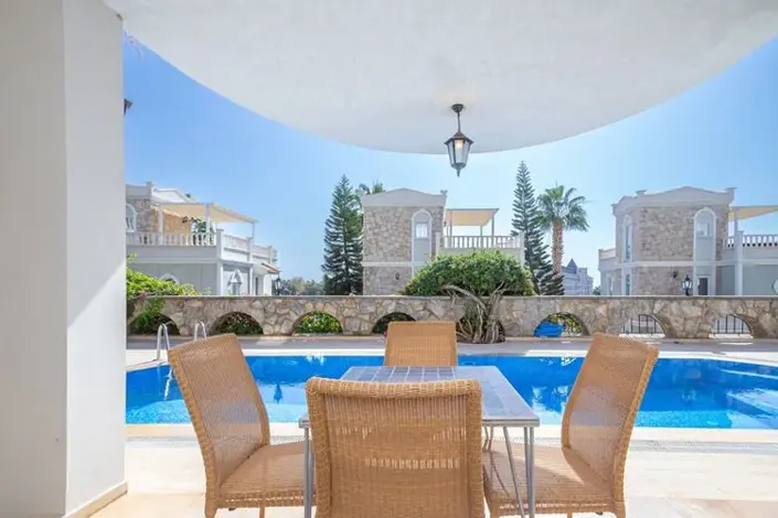 Image No.19-4 Bed Villa for sale